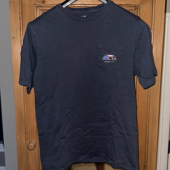 Vineyard Vines Washington DC - Picture 1 of 2